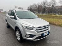 Usata Ford Kuga 120 CV (88 kW) 2019 Grigio SUV