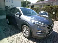 Usata Hyundai Tucson Xpossible 136 CV (100 kW) 2016 Grigio SUV