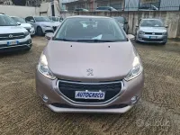 Usata Peugeot 208 Access 68 CV (50 kW) 2015 Marrone Utilitaria