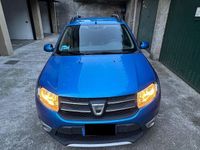 Usata Dacia Sandero Stepway 90 CV (66 kW) 2015 Blu Berlina