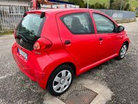 usata Toyota Aygo 1.0 12V VVT-i 5 porte Sol NEOPATENTATI !