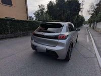 Usata Peugeot 208 Allure 56 kW (77 CV) 2021 Argento Utilitaria