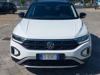 Usata VW T-Roc 116 CV (85 kW) 2024 Bianco SUV