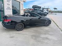 Begagnad Mercedes E200 Premium 184 HK (135 kW) 2015 Svart Cab