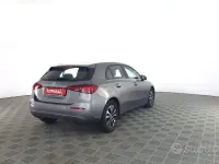 Usata Mercedes A180 Executive 136 CV (100 kW) 2023 Grigio Berlina