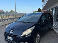 Usata Peugeot 5008 Business-Line 150 CV (110 kW) 2011 Blu Monovolume
