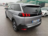 Usata Peugeot 5008 Allure 131 CV (96 kW) 2023 Grigio SUV
