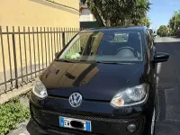 Usata VW up! Move 75 CV (55 kW) 2014 Nero Utilitaria