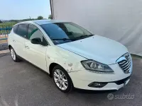 Usata Lancia Delta Gold 120 CV (88 kW) 2013 Bianco Utilitaria
