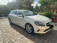 Usata Mercedes A180 109 CV (80 kW) 2017 Bianco Utilitaria