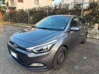 Usata Hyundai i20 84 CV (61 kW) 2017 Grigio Berlina