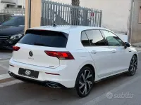 Usata VW Golf VIII R-line 150 CV (110 kW) 2022 Bianco Berlina