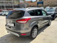 Usata Ford Kuga 140 CV (102 kW) 2013 Grigio SUV