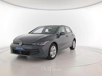 Usata VW Golf VIII Life 116 CV (85 kW) 2025 Dolphin grey metallizzato Berlina