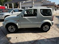 Usata Suzuki Jimny 85 CV (62 kW) 2010 Bianco SUV