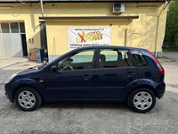 Usata Ford Fiesta Ghia 68 CV (50 kW) 2004 Blu Utilitaria