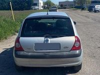 Usata Renault Clio II 58 CV (42 kW) 2003 Grigio Berlina