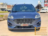 Usata Ford Kuga ST-Line 150 CV (110 kW) 2023 Blu/azzurro SUV