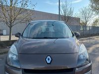 Usata Renault Scénic III 110 CV (80 kW) 2009 Marrone Monovolume