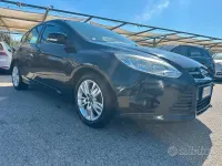 Usata Ford Focus 115 CV (84 kW) 2012 Nero Berlina