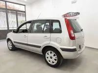 Usata Ford Fusion 68 CV (50 kW) 2008 Grigio Utilitaria