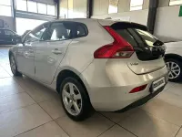Usata Volvo V40 R-Design Momentum 120 CV (88 kW) 2016 Argento Berlina