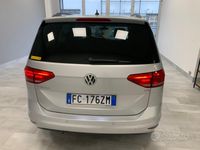 usata VW Touran 1.6 16V FSI Highline