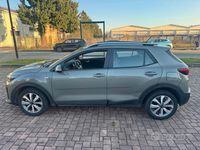 Usata Kia Stonic Urban 84 CV (61 kW) 2022 Grigio SUV