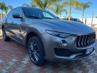 Usata Maserati Levante GranLusso 250 CV (183 kW) 2020 Grigio SUV