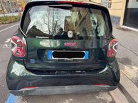 Usata Smart ForTwo Coupé 41 kW (56 CV) 2021 Verde Utilitaria