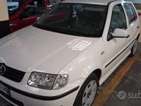 Usata VW Polo 50 CV (36 kW) 2000 Bianco Utilitaria
