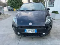 Usata Fiat Punto Lounge 69 CV (50 kW) 2012 Nero Utilitaria