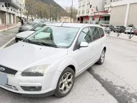 Usata Ford Focus 90 CV (66 kW) 2007 Grigio Station wagon