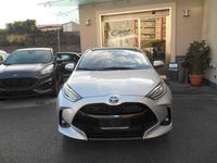 Usata Toyota Yaris Hybrid Active 116 CV (85 kW) 2024 Vari colori Berlina