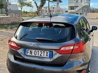 Usata Ford Fiesta 86 CV (63 kW) 2018 Grigio Utilitaria