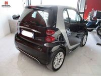 usata Smart ForTwo Coupé 1.0 71cv MHD coupÃÂ© passion-2013