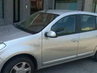 Usata Dacia Sandero Lauréate 75 CV (55 kW) 2009 Grigio Berlina