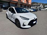Usata Toyota Yaris Hybrid Lounge 116 CV (85 kW) 2022 Bianco Berlina
