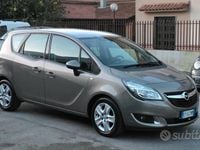 Usata Opel Meriva 100 CV (73 kW) 2015 Grigio Monovolume