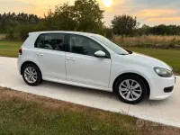 Usata VW Golf VI Edition 105 CV (77 kW) 2011 Bianco Utilitaria