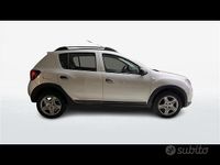 Usata Dacia Sandero Stepway 90 CV (66 kW) 2018 Grigio chiaro Berlina