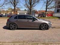 Usata Mercedes A180 Premium 116 CV (85 kW) 2019 Grigio Berlina