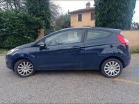 Begagnad Ford Fiesta 92 HK (67 kW) 2015 Blå Halvkombi