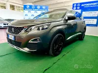 Usata Peugeot 5008 GT-line 150 CV (110 kW) 2018 Grigio SUV