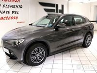 Usata Alfa Romeo Stelvio Executive 180 CV (132 kW) 2017 Grigio SUV