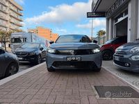 Usata Opel Corsa GS Line 101 CV (74 kW) 2024 Grigio Utilitaria