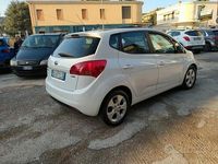 Usata Kia Venga 90 CV (66 kW) 2010 Bianco Utilitaria