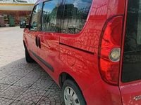 Usata Fiat Doblò 120 CV (88 kW) 2012 Rosso Monovolume
