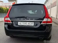 Usata Volvo V70 Momentum 181 CV (133 kW) 2014 Nero Station wagon
