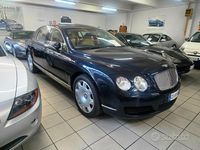Usata Bentley Continental Flying Spur 560 CV (411 kW) 2006 Blu scuro met Berlina